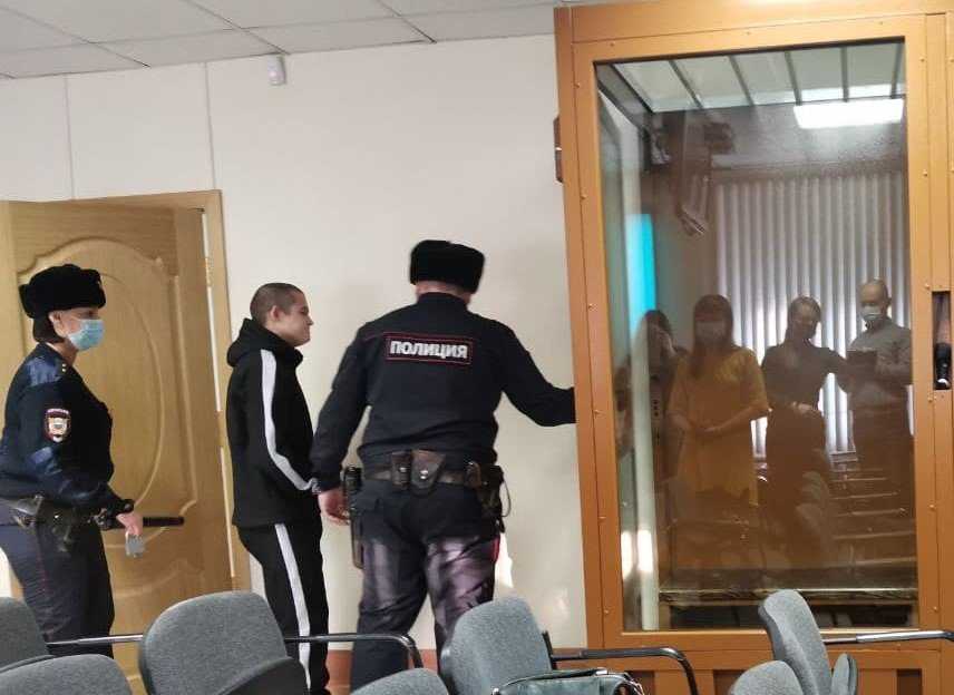Почему 19-летний сторонник оппозиционера навального был вынужден сбежать в сша