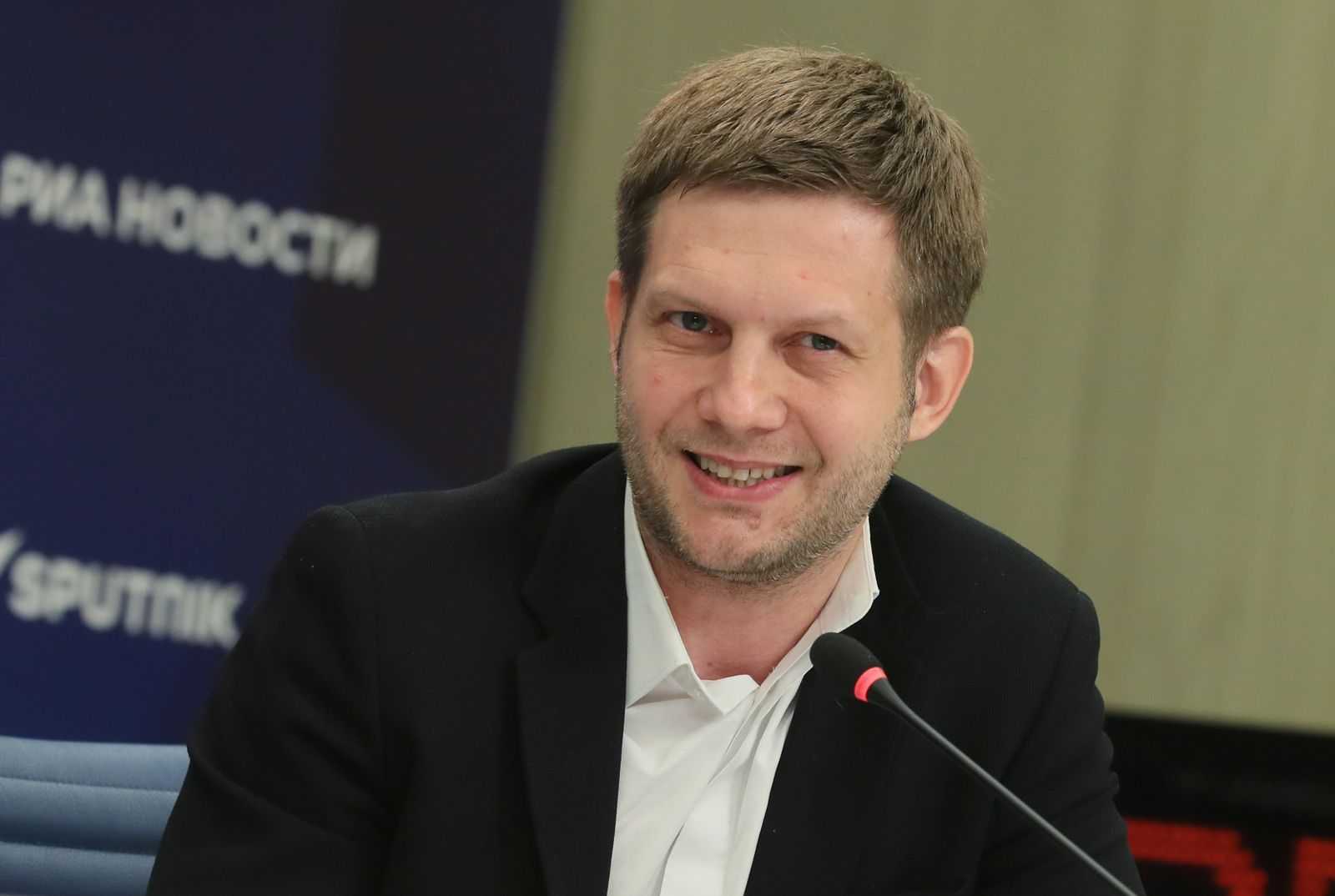Биография и личная жизнь алины акиловой, творчество и последние новости