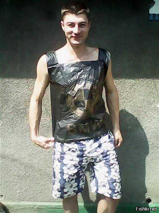 Негритенок с наушниками мем