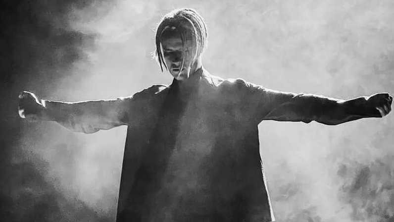 «порой я выступаю только для них»: shaman – о новом годе, выступлениях в госпиталях и вере в судьбу
