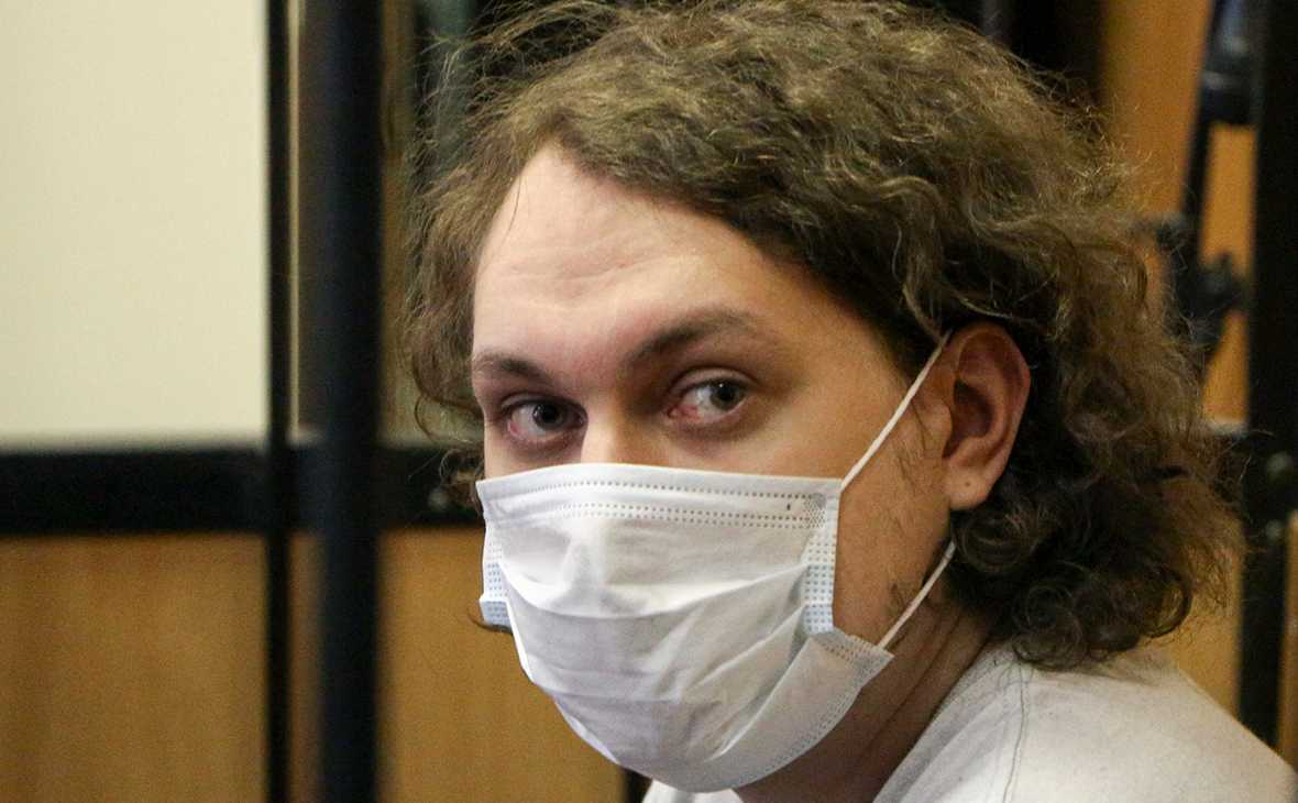 Петербургский суд освободил блогера юрия хованского из-под стражи