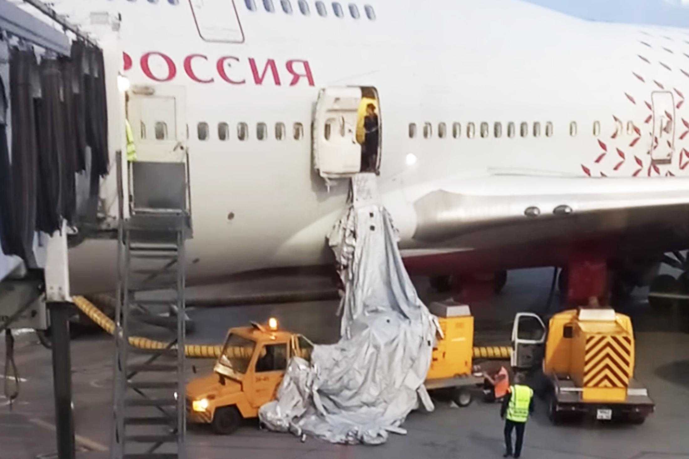 Российские аэропорты изрядно опустели из-за санкционного давления