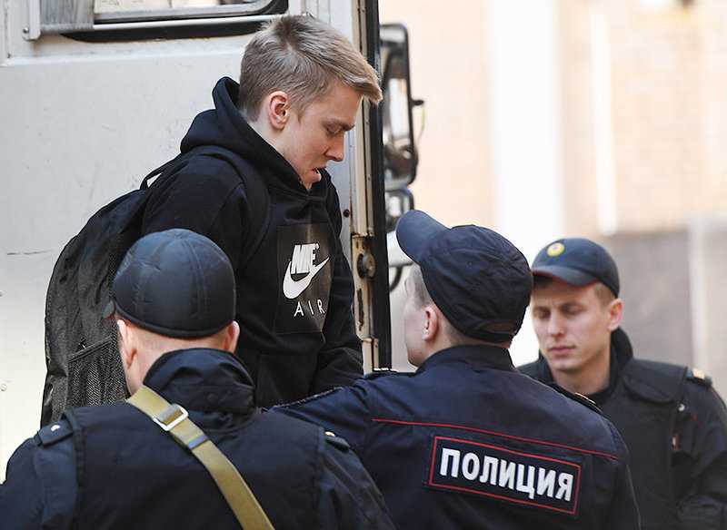 Кириллу и александру кокориным светит уголовная ответственность за драку с чиновником  - 1rre