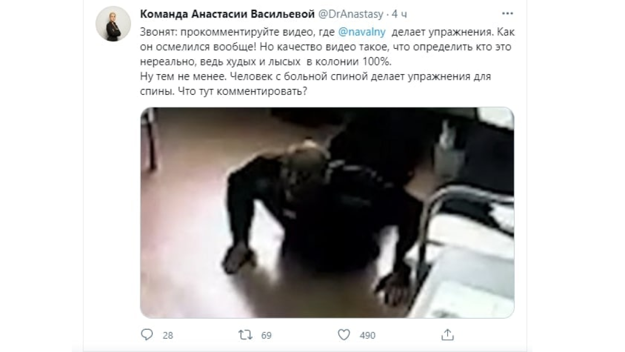 Эдуард лимонов: «путин хочет открутить голову навальному, но не может»
